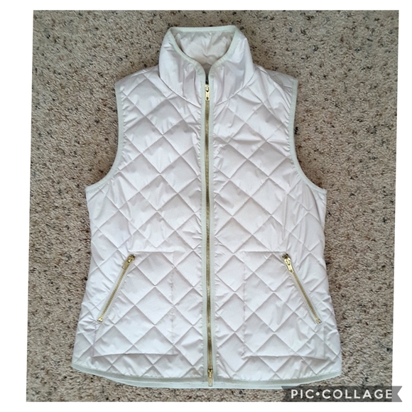 Old Navy Quilted Puffer Vest in Cream BNWOT - Picture 1 of 5